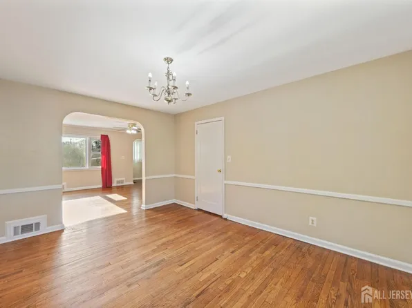 298 Newark Ave, Union, NJ 07083