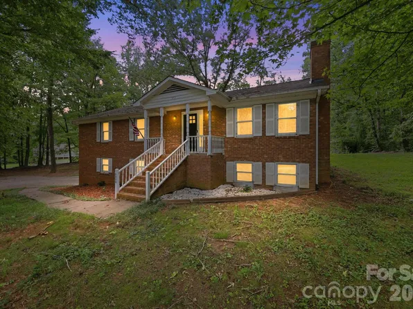 3707 Welcome Arcadia Rd, Lexington, NC 27295