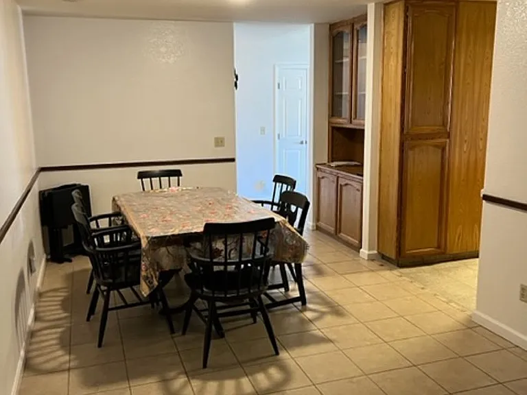 2427 Cherrywood Ct — Photo 15