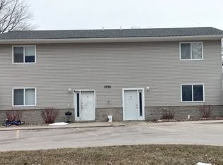 2 Bedroom 1 Bathroom upstairs apartment, Faribault, MN 55021