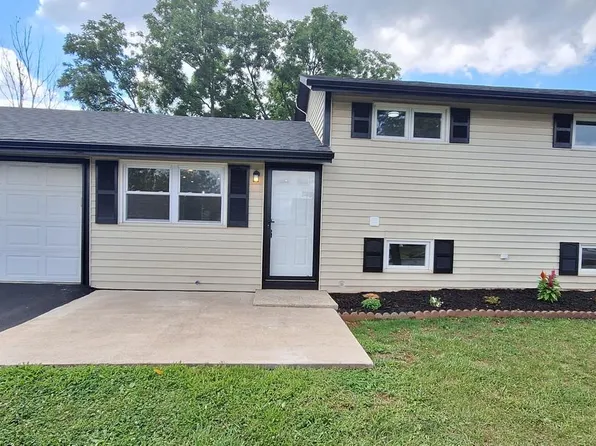 3140 Lark Dr, York, PA 17404