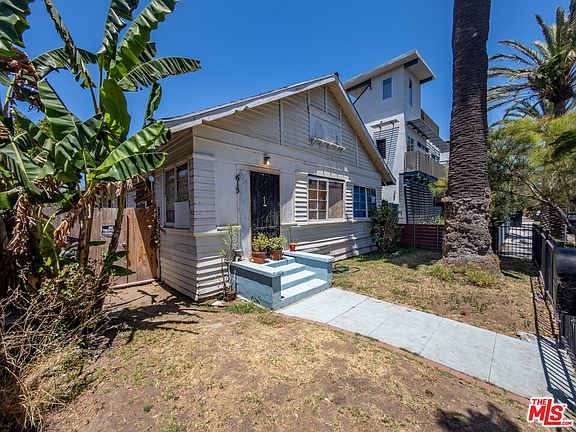 3rd image of 615 San Juan Ave
