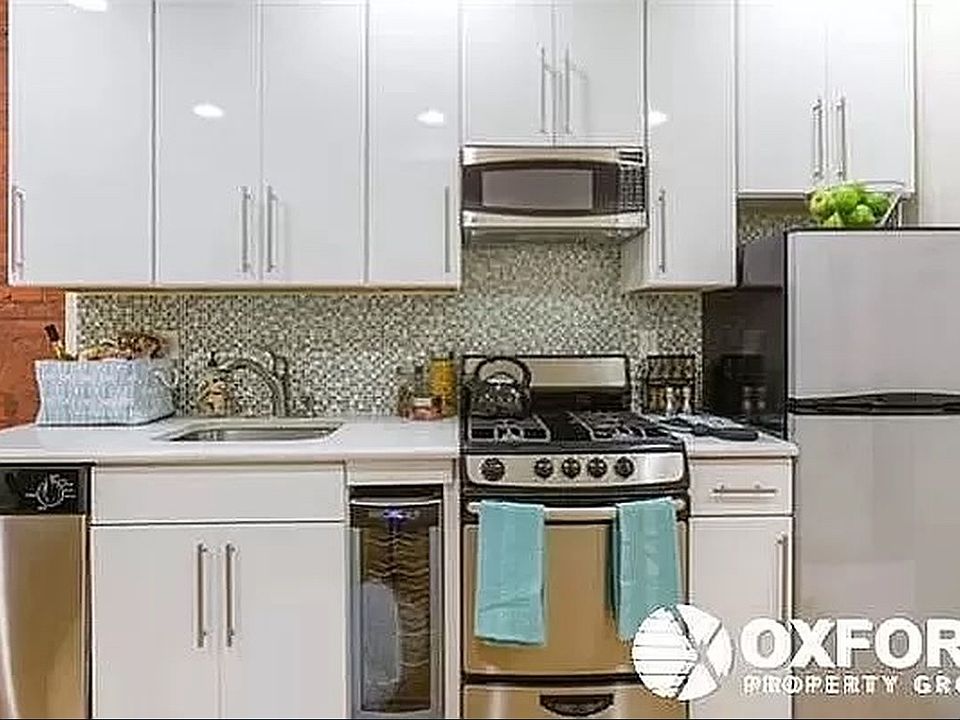 1st image of 337 W 51st St #Garden3