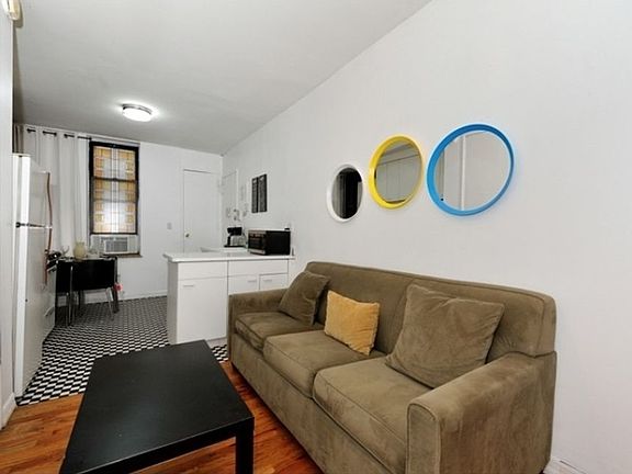 4th image of 536 9th Ave APT 3FS