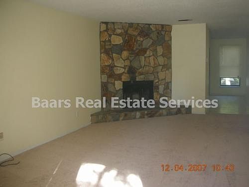 4th image of 410 Deborah Ln #B