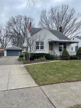21606 Revere St, Saint Clair Shores, MI 48080