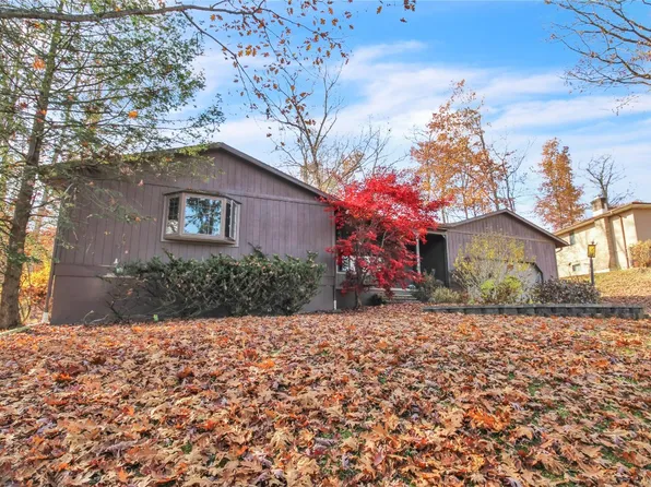 305 Skye Island Dr, Endicott, NY 13760