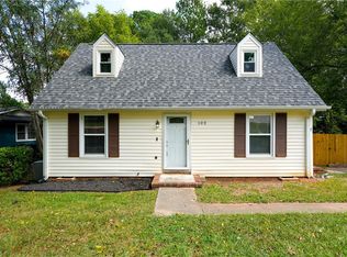 102 Sherry Ln, Easley, SC 29640