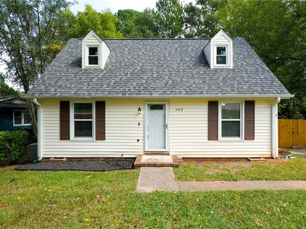 102 Sherry Ln, Easley, SC 29640