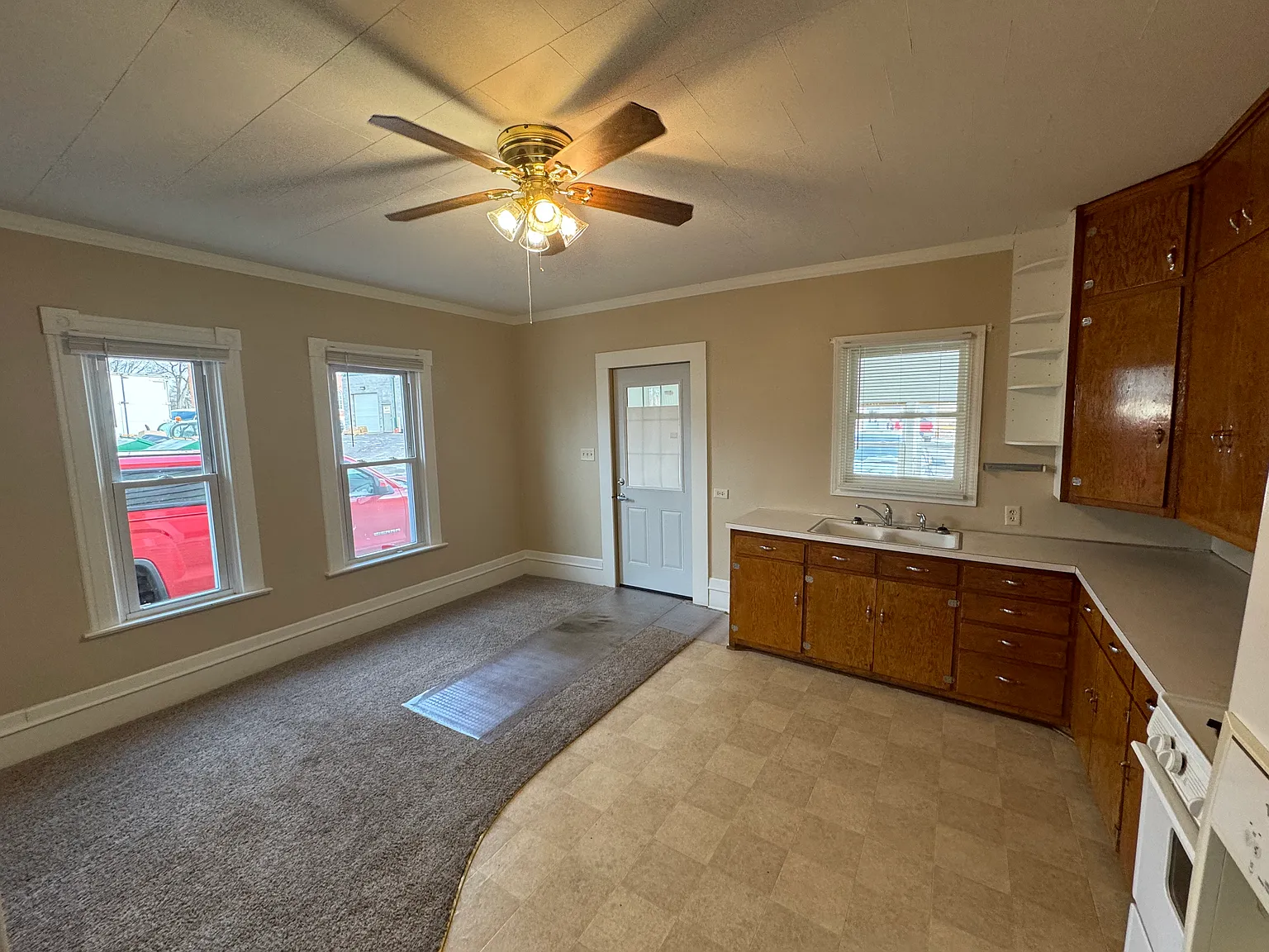 1 bed, 640 sqft, $850 — Photo 2