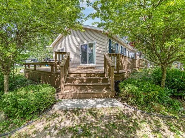 5362 S Pine St, Beaverton, MI 48612