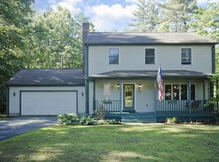 17 Pine Hill Rd, Easthampton, MA 01027