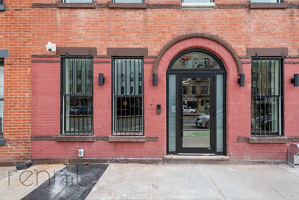 Rented by Rennit Inc. | media 14