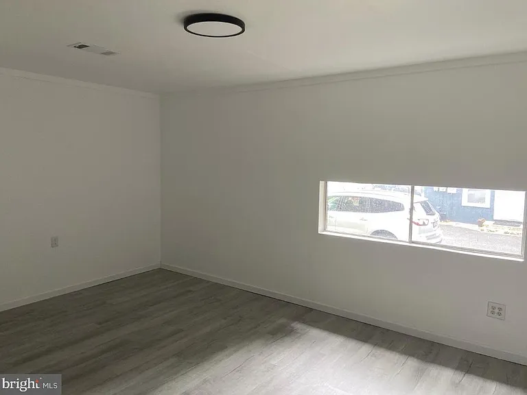 20455 Jefferson Blvd — Photo 5