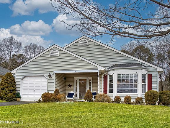 2nd image of 32 Sleepy Hollow Drive