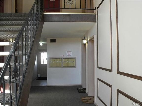 2nd image of 635 Rosetta Dr APT G