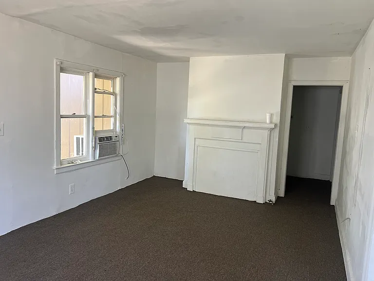 3828 Lyons St #2 — Photo 4