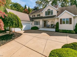 8210 S Chariot St, Concord Township, OH 44060