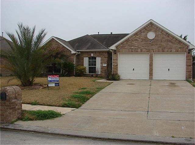 1st image of 404 King William Dr