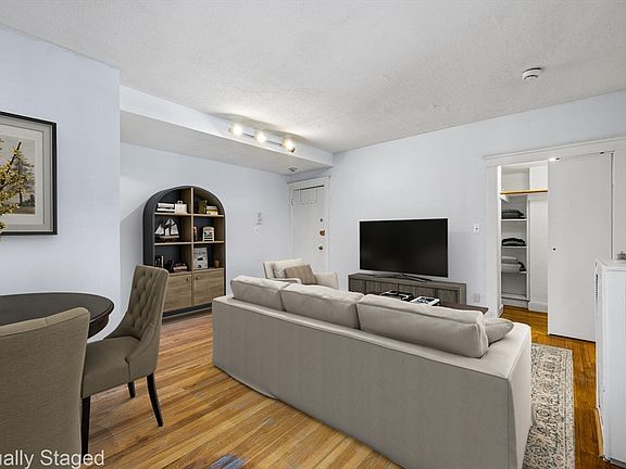 4th image of 100 Lanark Rd APT 8