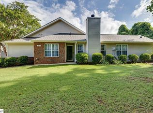 27 Enoree View Dr, Greer, SC 29650