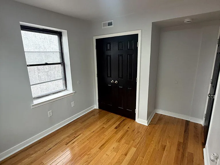 717 N 16th St #3 — Photo 9