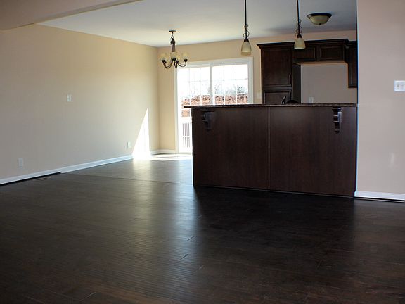 5th image of 1006 Dwight Eisenhower Way