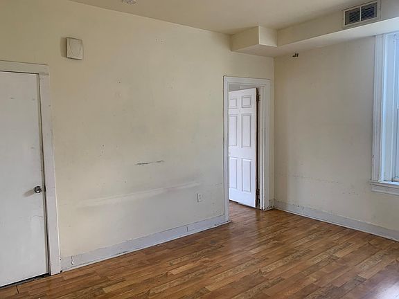 Living room (before fresh paint)