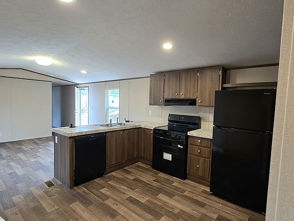 3rd image of 4011 Westover Dr #1