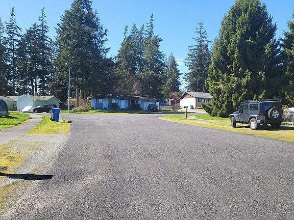 5th image of 829 NW Anchor Dr