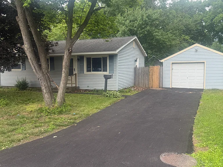 435 Gifford Rd #1 — Photo 11