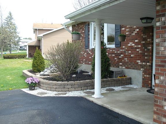 2nd image of 20 Fairlawn Dr