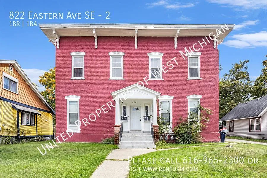 Available Now | Cute 1 Bedroom, 1 Bath Apartment in the South East Neighborhood of Grand Rapids |... — Photo 2