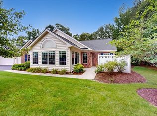 103 Horatio Gates Dr #10-4, Yorktown, VA 23690