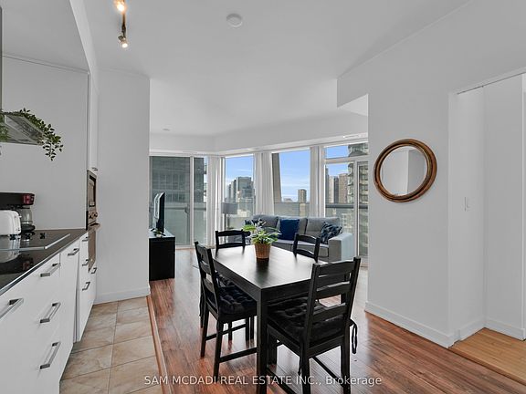 2nd image of 12 York St #2307