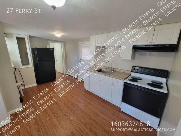 27 Ferry St, Allenstown, NH 03275
