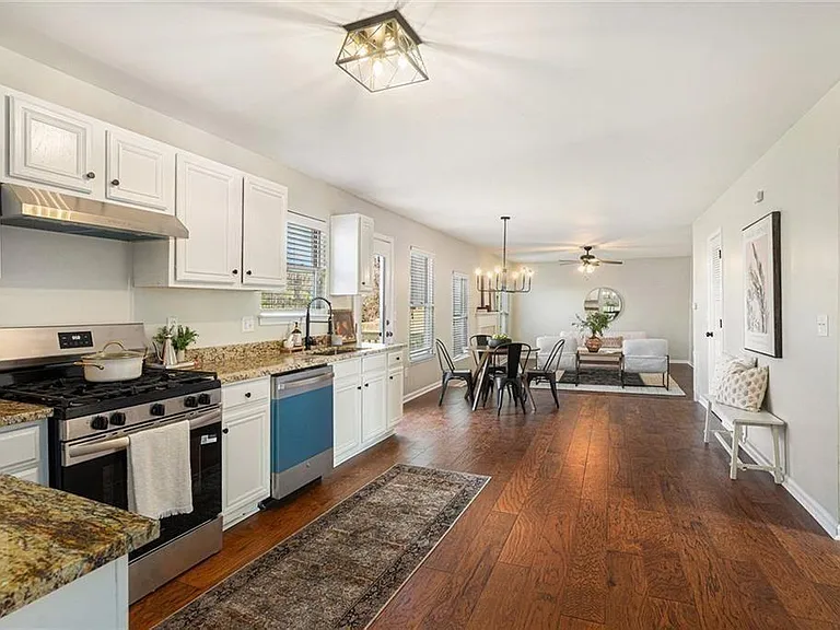 1496 Wilson Manor Cir — Photo 4