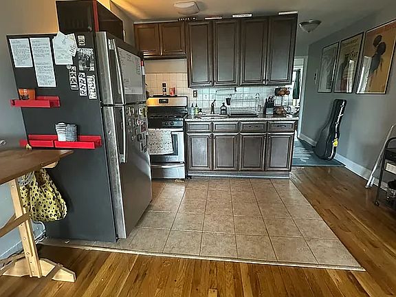 2nd image of 626 Willoughby Ave APT 4