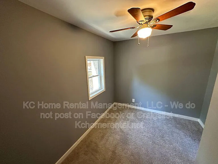 1648 Jefferson St — Photo 16
