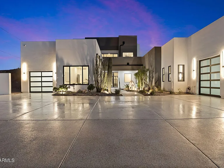 3135 E Palo Verde Dr — Photo 38