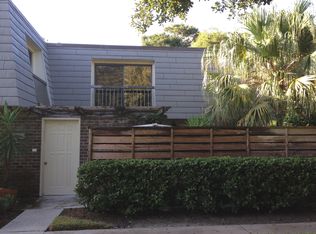 525 5th Ter, Palm Beach Gardens, FL 33418