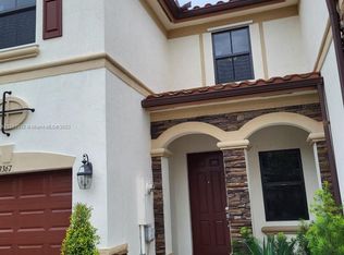 3367 W 90th St, Hialeah, FL 33018