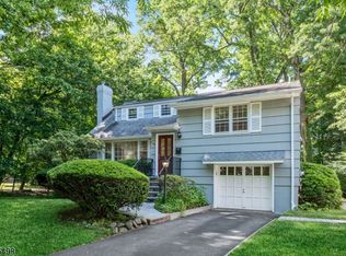 384 Cedar Ave, Ridgewood, NJ 07450