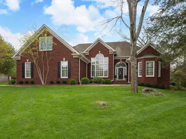 2004 Stillwell Ct, Murfreesboro, TN 37130