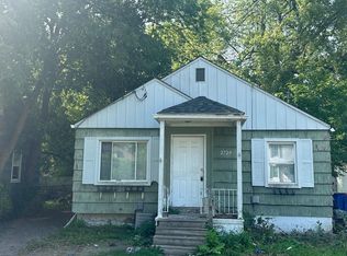 2729 Brown St, Flint, MI 48503