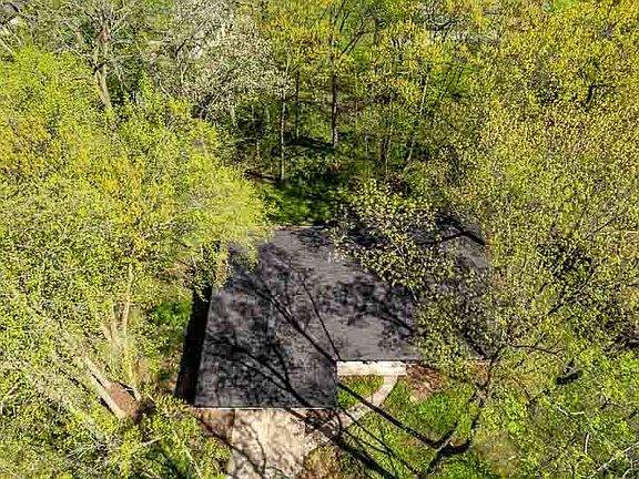2nd image of 3596 Golden Prairie Ave