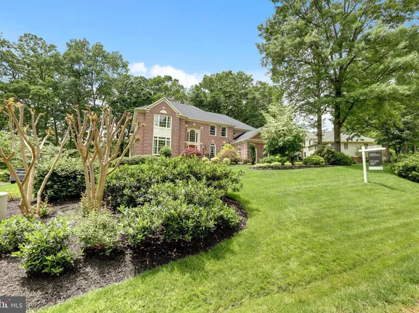 9807 Portside Dr, Burke, VA 22015