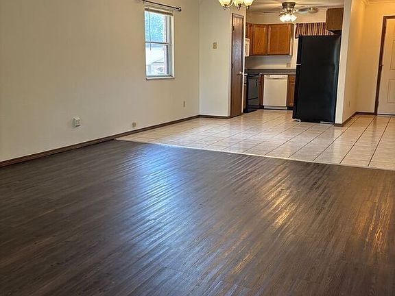 3rd image of 674 Abbie Ct