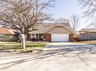 3 Tawana Dr, Shawnee, OK 74804