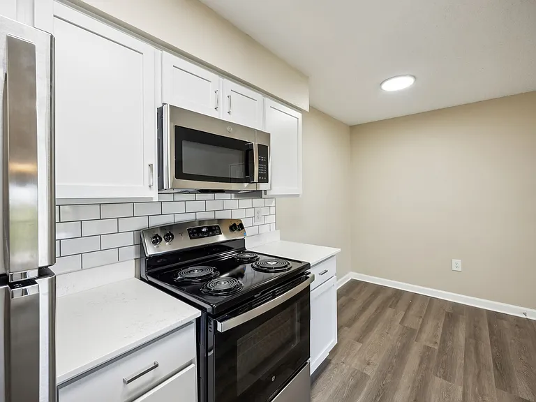 Cypress Pointe — Photo 58